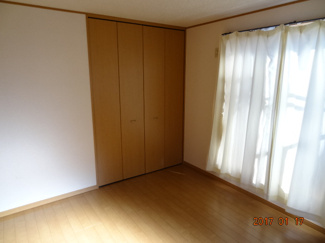 【洋室】 | さいたま市緑区宮本2丁目　高台南道路に面するカースペース2台の中古住宅