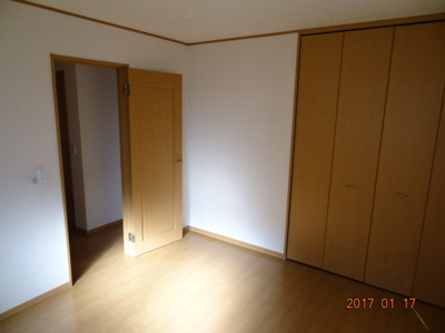 【寝室】 | さいたま市緑区宮本2丁目　高台南道路に面するカースペース2台の中古住宅