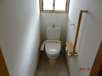 【トイレ】 | さいたま市緑区宮本2丁目　高台南道路に面するカースペース2台の中古住宅