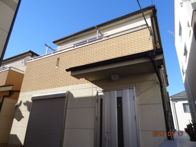 【外観】 | さいたま市緑区宮本2丁目　高台南道路に面するカースペース2台の中古住宅