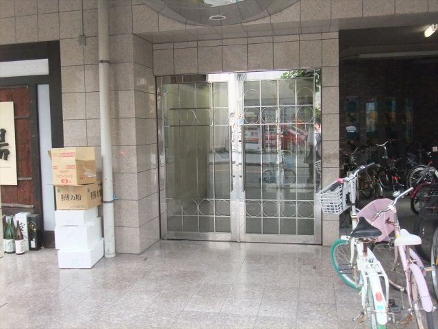 プリンセス瓦町のエントランス|プリンセス瓦町