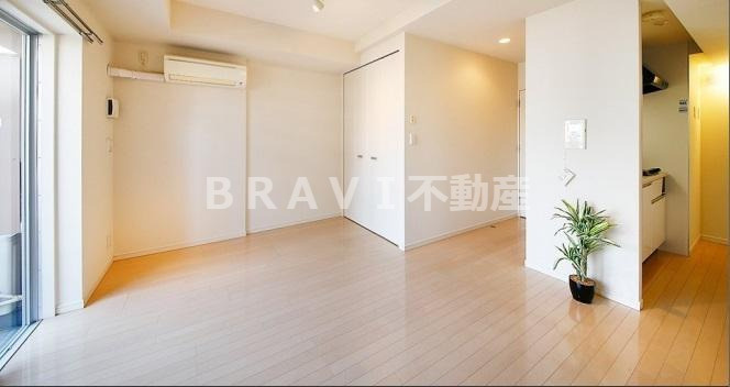 クロスレジデンス大阪新町　BRAVI不動産の寝室|【クロスレジデンス大阪新町】寝室にいかがでしょうか