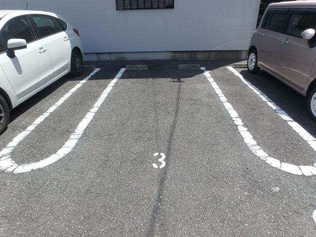 Ｊ青山の駐車場