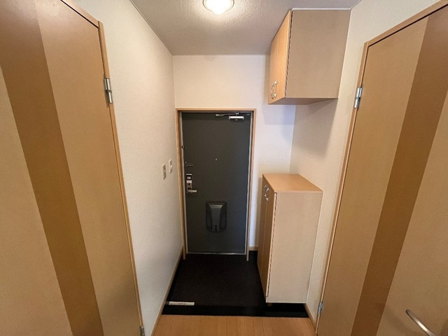 Ｊ青山の玄関