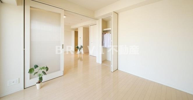 クロスレジデンス大阪新町　BRAVI不動産の洋室|【ベルファース大阪新町】コンパクトで使いやすい洋室です