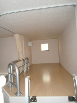 【寝室】 | アルカディア | クローゼット上のロフト