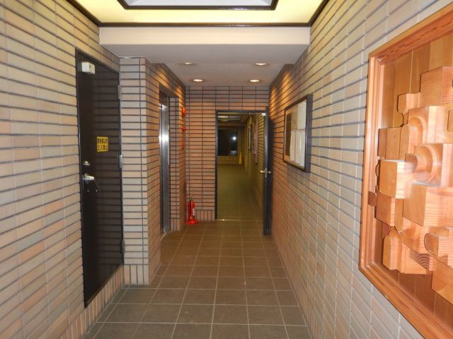 ナビシティ徳川Iのエントランス