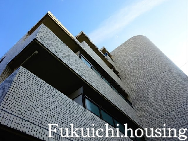 ニューハイツ経堂の外観