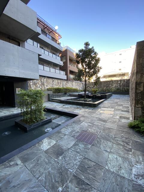 千代田区六番町の賃貸マンションのその他|中庭
