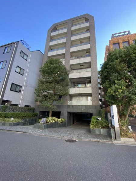 千代田区六番町の賃貸マンションの外観