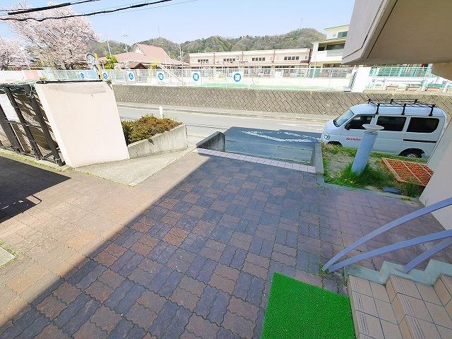 ベルコート東生駒　Bのエントランス