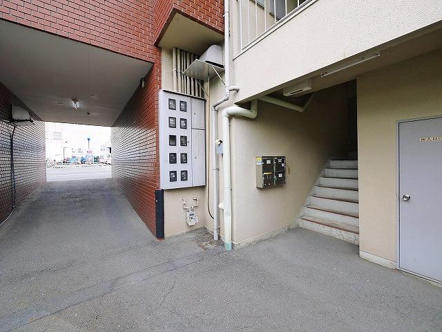 リコービルのエントランス