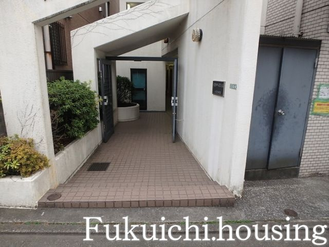 日神パレス桜上水のエントランス