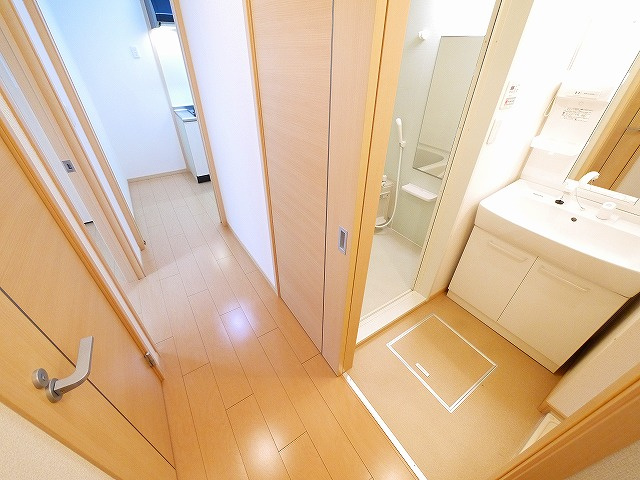 クレディーカーサのその他
