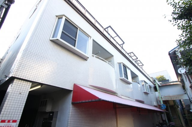 弥刀山本マンションの外観