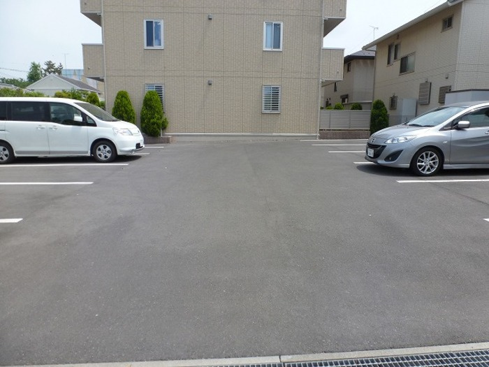 ボナールＡの駐車場