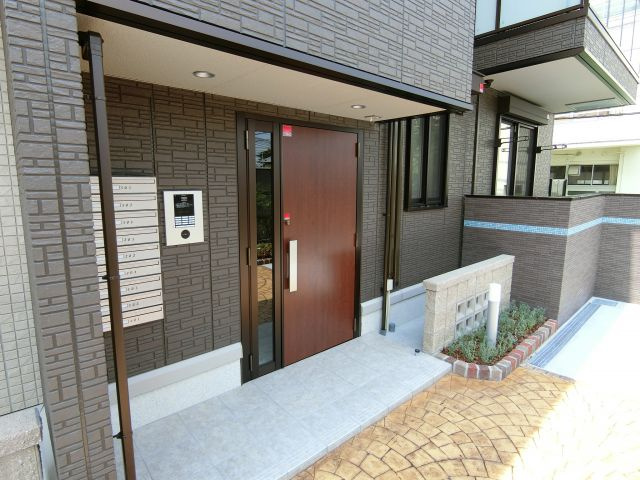 タンカルムニータ のエントランス