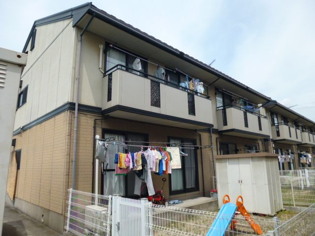 倉敷市白楽町のアパートの外観