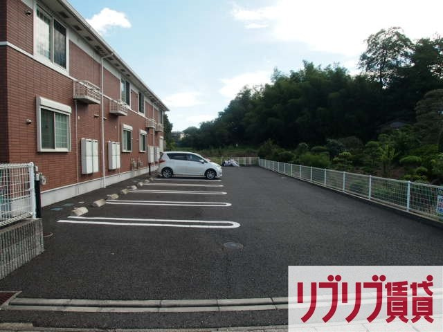 メルパルクの駐車場