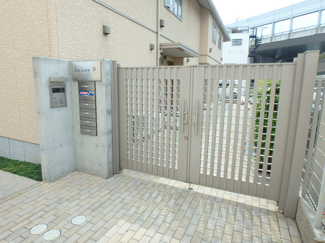 【エントランス】 | エントランス