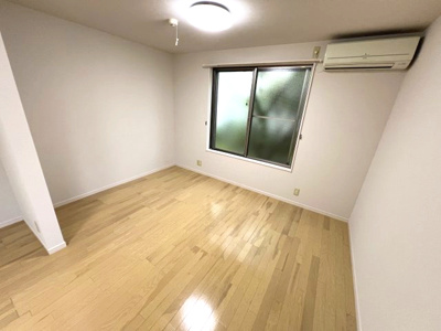 【洋室】 | 岡本グローリーハイツ