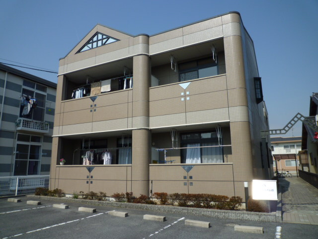 倉敷市上東のアパートの外観