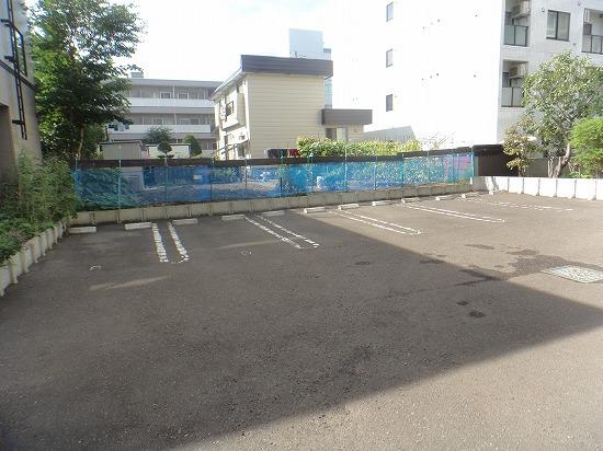フォレスタの駐車場