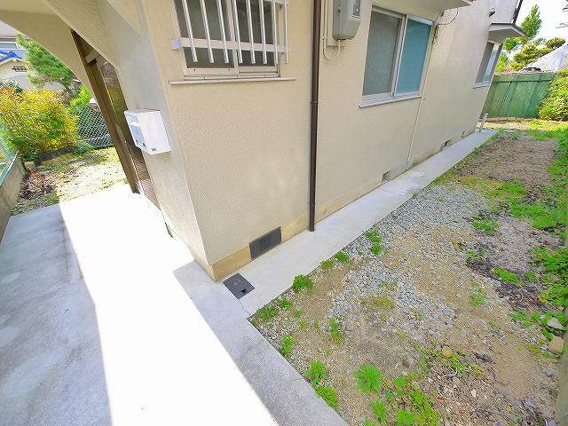 柳本戸建1のエントランス|毎日通るエントランスはこのようになっています
