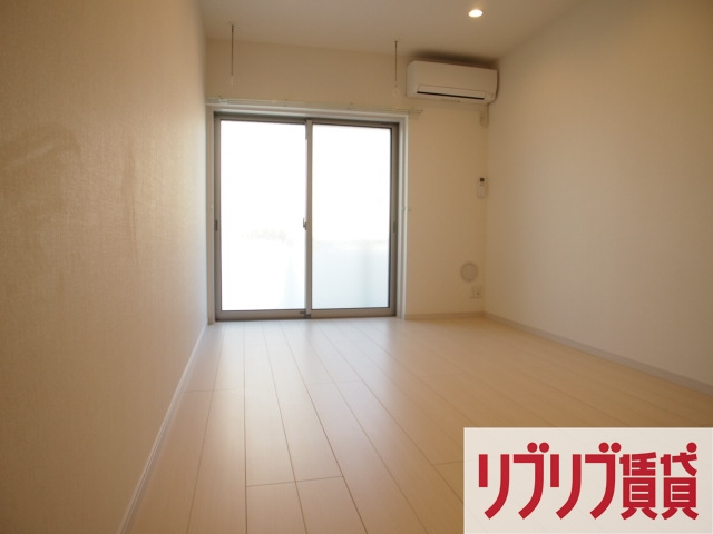 リブリ・キャメリア桂の居間・リビング