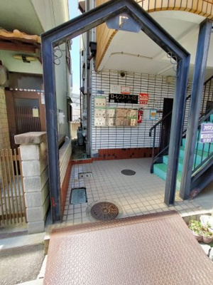 【エントランス】 | ローレンスハイム