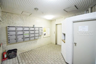 【エントランス】 | エントランスホール　集合ポスト