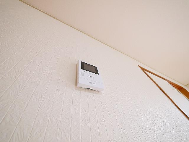 ジェイアール郡山Aのセキュリティ|モニター付きインターホンです