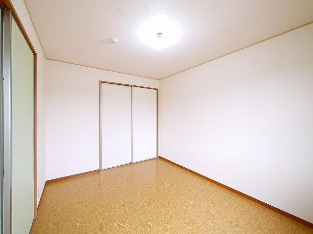 ジェイアール郡山Aの洋室|落ち着いた色調の洋室です