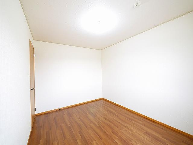 ジェイアール郡山Aの洋室|スタンダードな洋室です