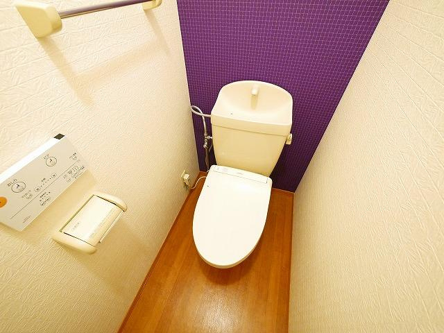 ジェイアール郡山Aのトイレ|落ち着いたトイレです