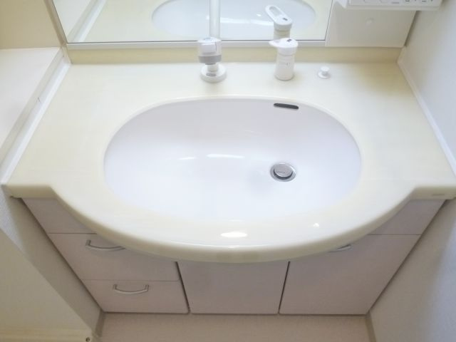 レジネッタ江戸堀の独立洗面台