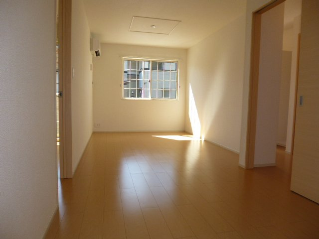 ベルソレイユの居間・リビング