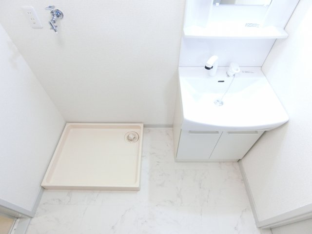 サマックスＹＵＩハイツの洗面所|同物件別部屋イメージ写真