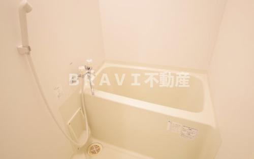 FIONA UMEDA NORTH BRAVI不動産の浴室|【ドゥーエ本庄】コンパクトで使いやすいお風呂です