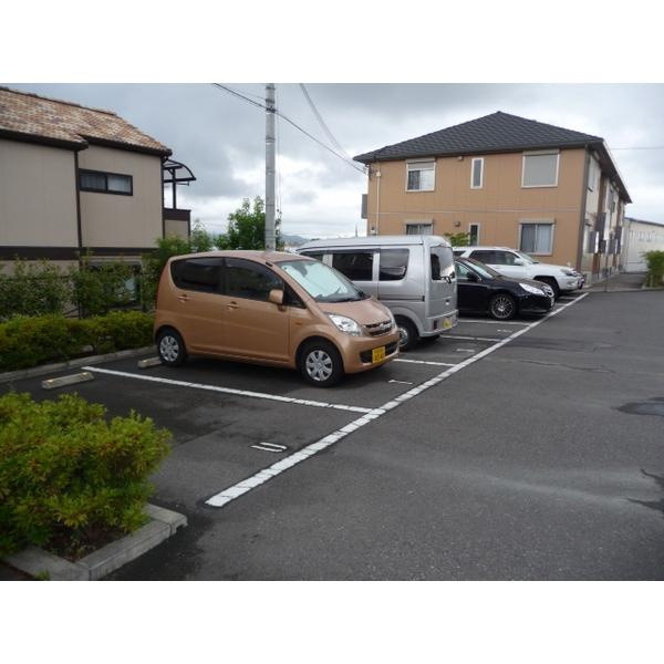 シャーメゾン光明池Ｄ棟の駐車場