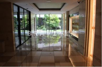 NORTH VILLAGE BIRTH PLACE（ノースヴィレッジバースプレイス）　BRAVI不動のロビー|【NORTH VILLAGE BIRTH PLACE】毎日通るロビーはこのようになっています