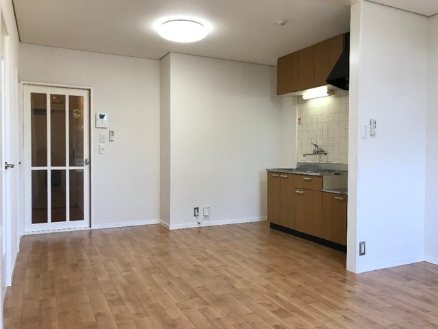 グリーンハイツ横川の居間・リビング