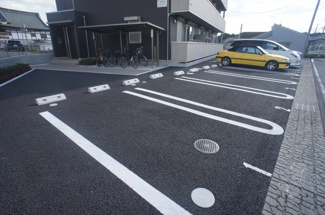 【駐車場】