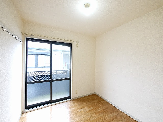 グランドゥールＢの居間・リビング|ゆったり過ごせるリビングです