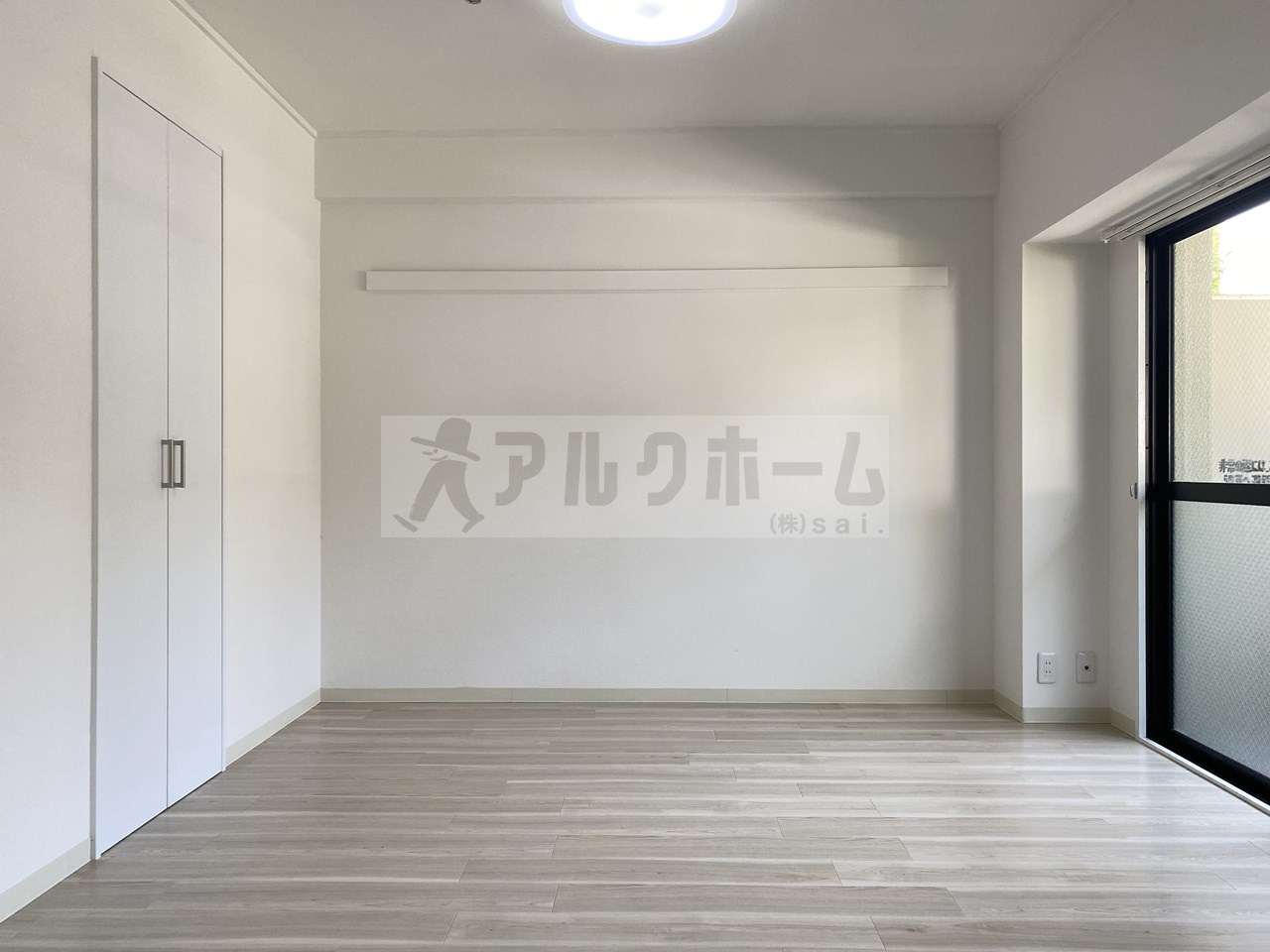 エオリアンハープの洋室