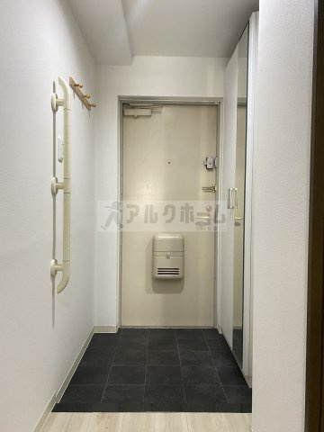エオリアンハープの玄関