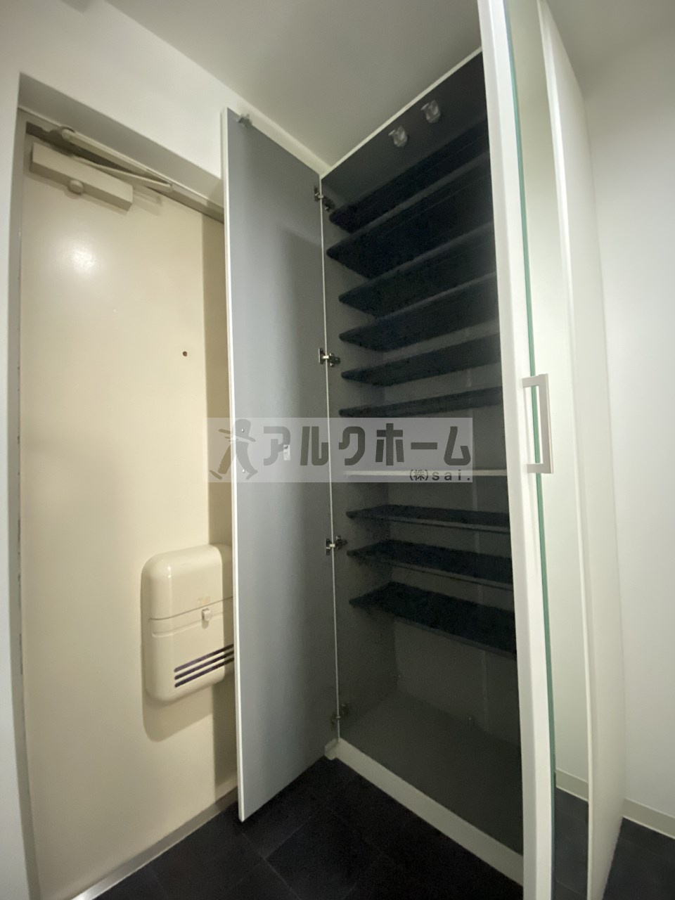 エオリアンハープの玄関