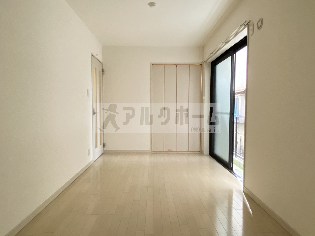 Forest（フォレスト）南植松の洋室