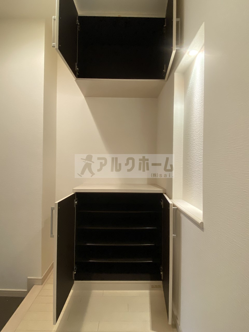 Forest（フォレスト）南植松の玄関