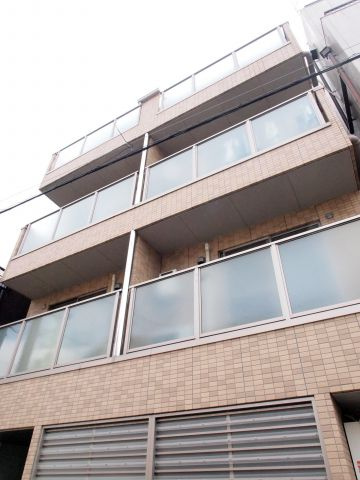 ドムール岸里東の外観